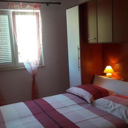 Apartman Barbat-Za Cijelu Obitelj Barbat na Rabu المظهر الخارجي الصورة