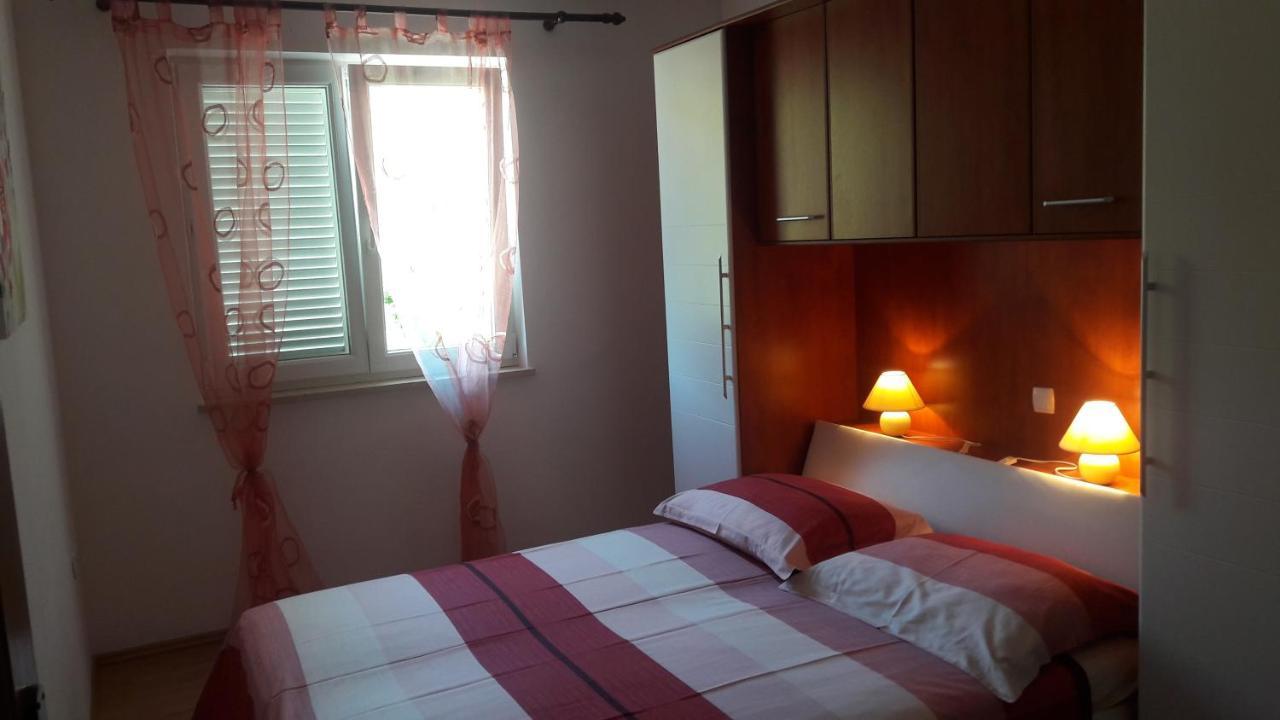 Apartman Barbat-Za Cijelu Obitelj Barbat na Rabu المظهر الخارجي الصورة