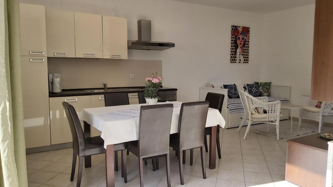 Apartman Barbat-Za Cijelu Obitelj Barbat na Rabu المظهر الخارجي الصورة